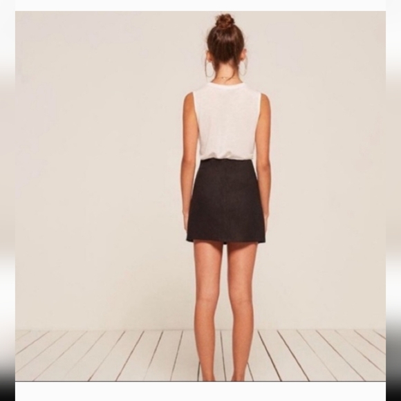 Reformation Linen Mini Skirt - Picture 2 of 6